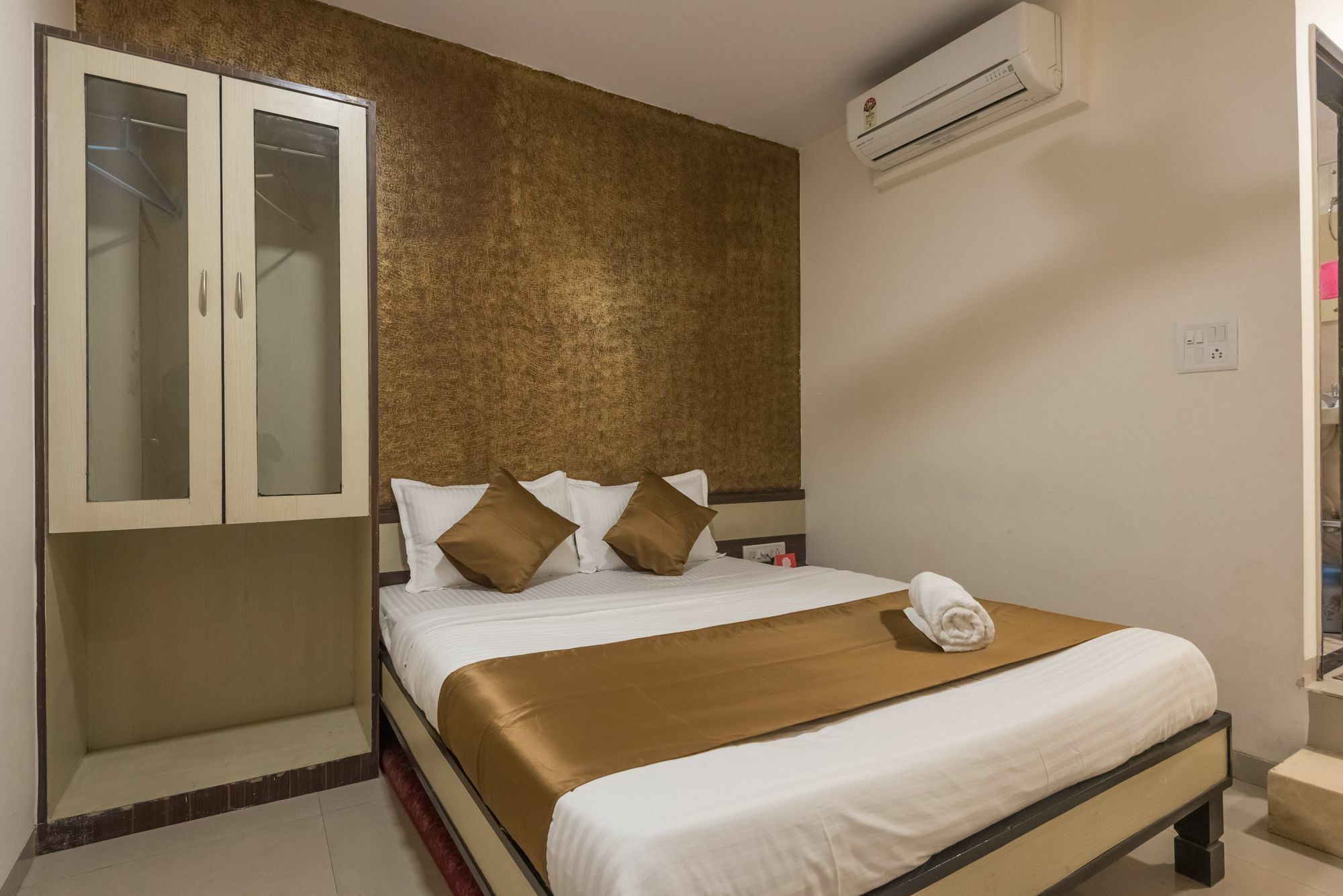 Hotel Minerva Residency Βομβάη Εξωτερικό φωτογραφία