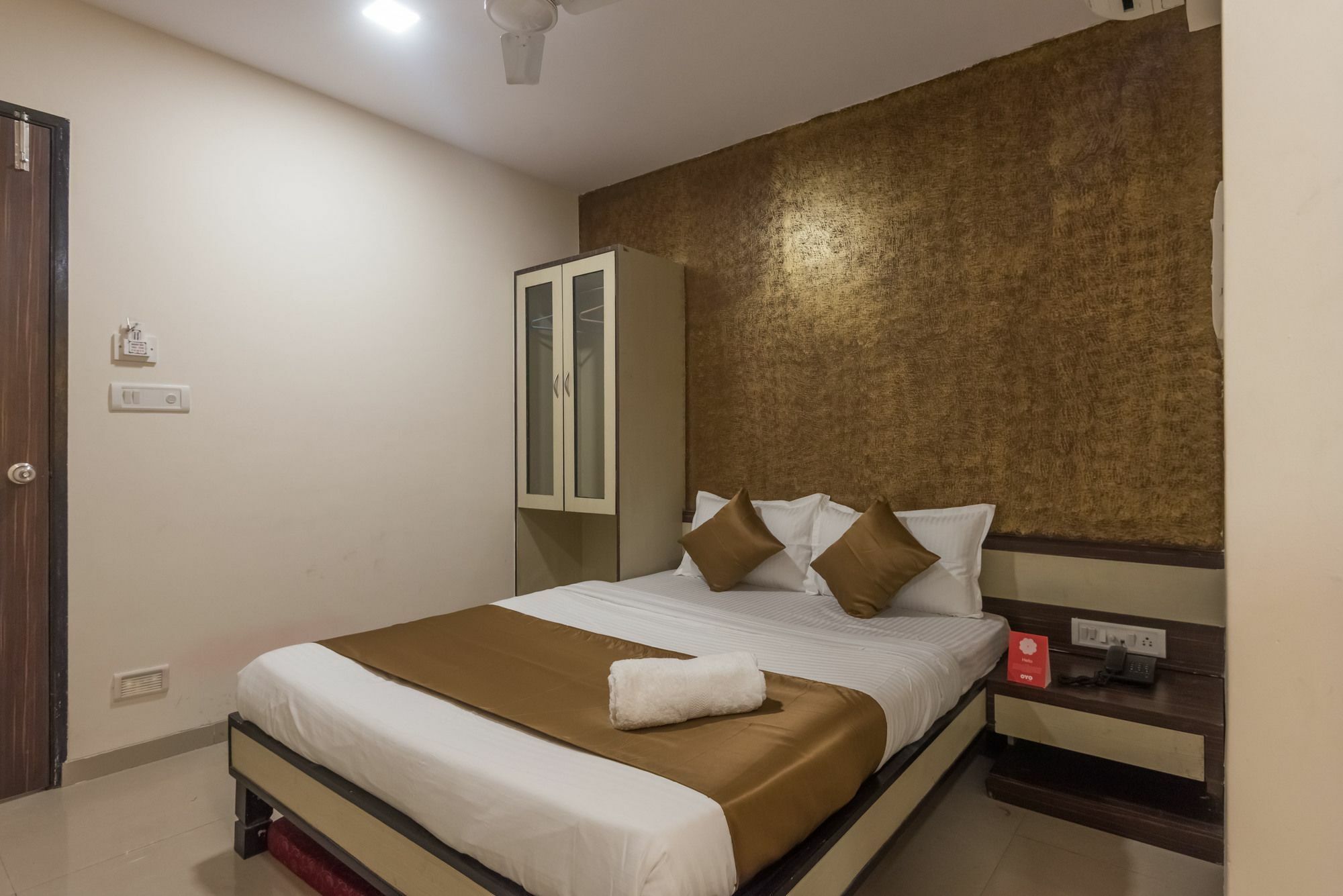 Hotel Minerva Residency Βομβάη Εξωτερικό φωτογραφία